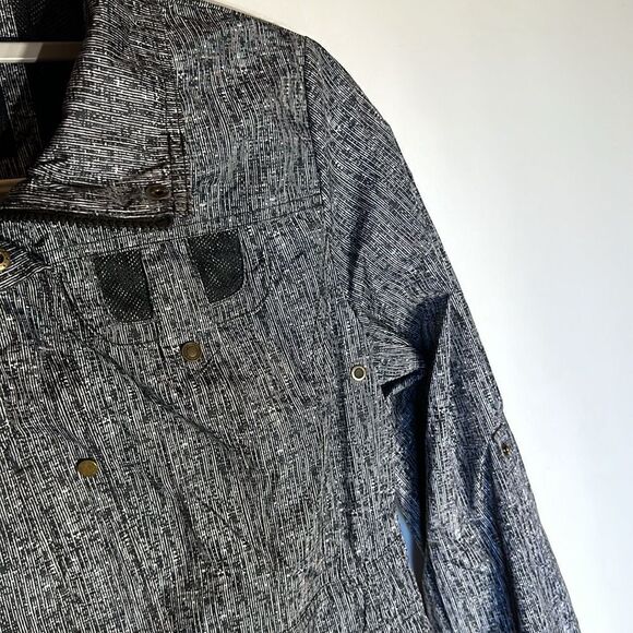 D.E.T.A.I.L.S Intl rain jacket - Picture 4 of 9